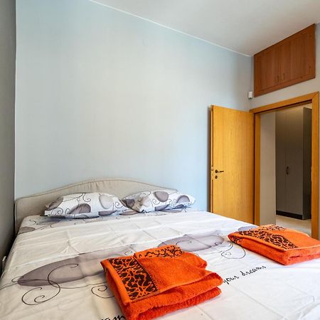 Downtown Apartment Eymi Sofia Bagian luar foto