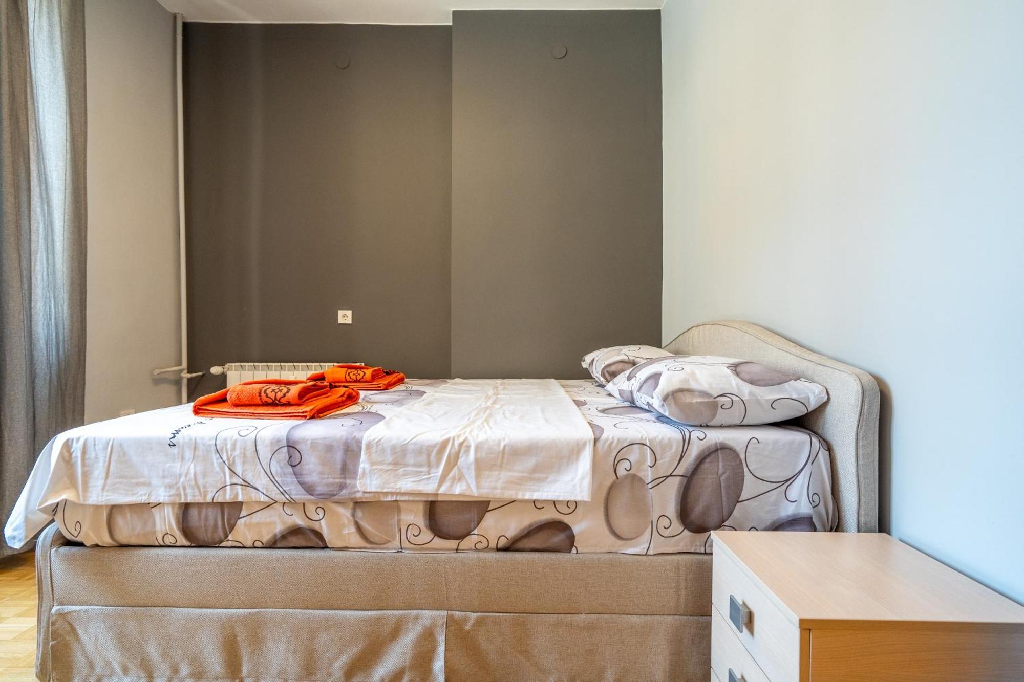 Downtown Apartment Eymi Sofia Bagian luar foto