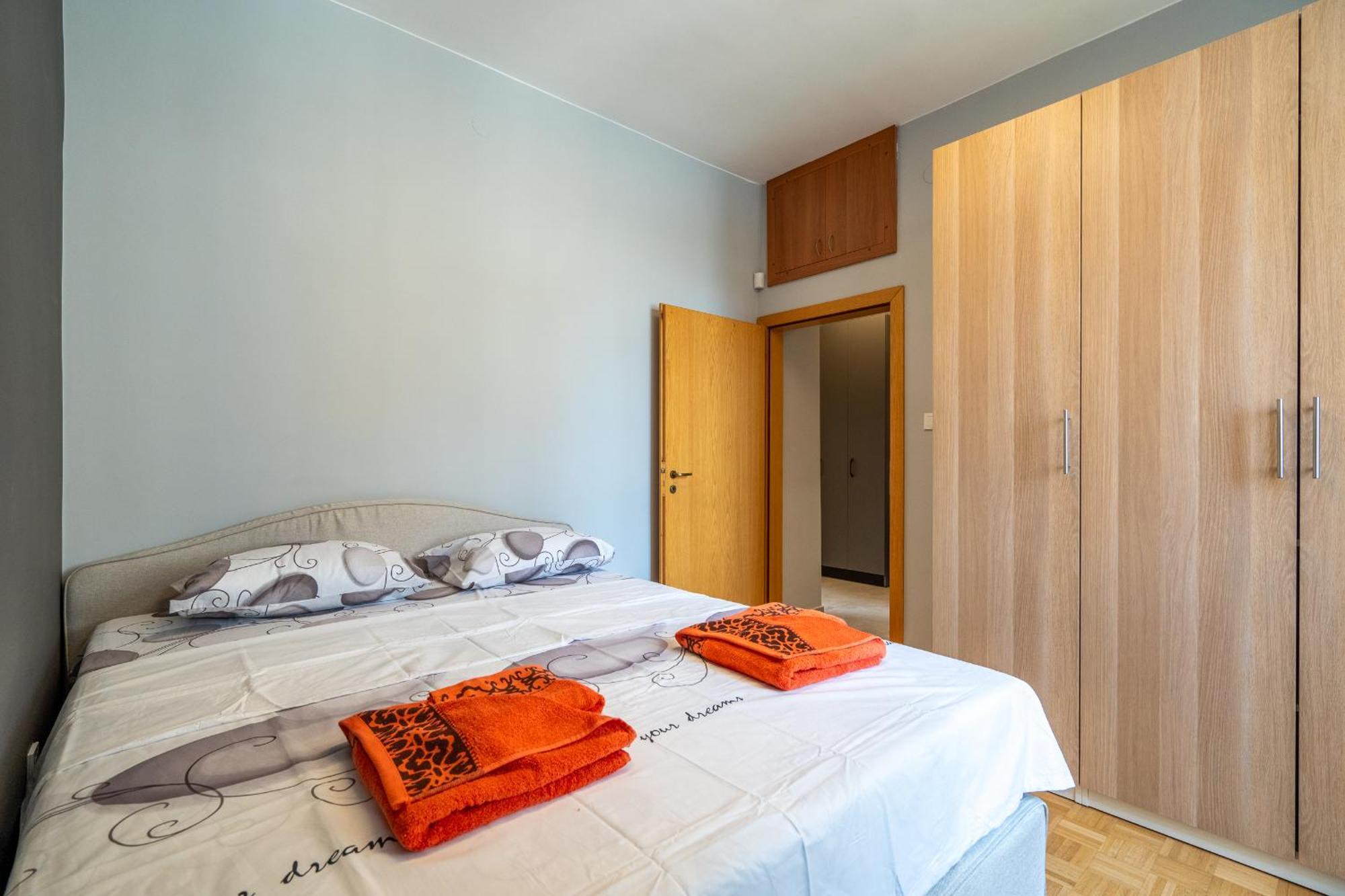 Downtown Apartment Eymi Sofia Bagian luar foto