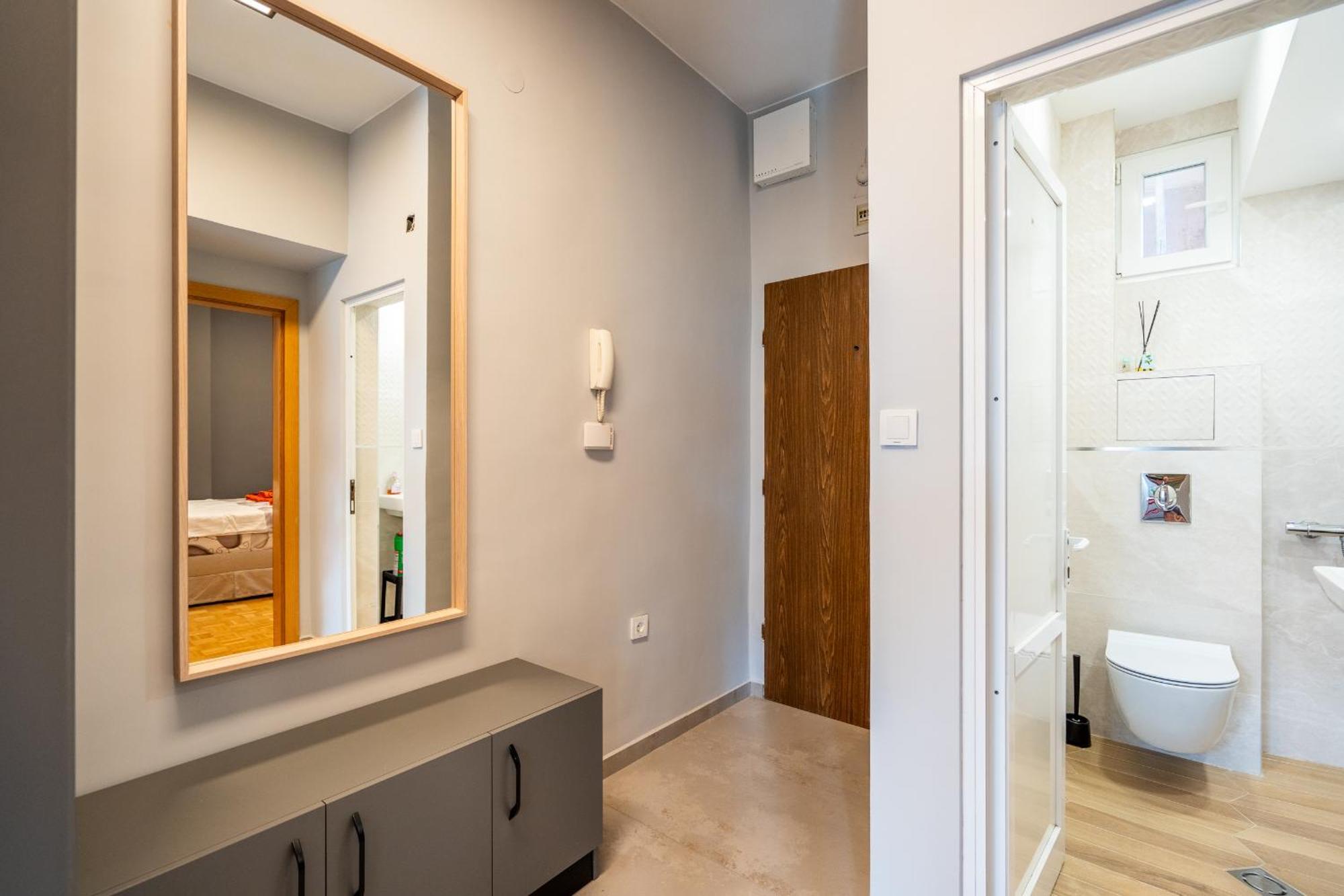 Downtown Apartment Eymi Sofia Bagian luar foto