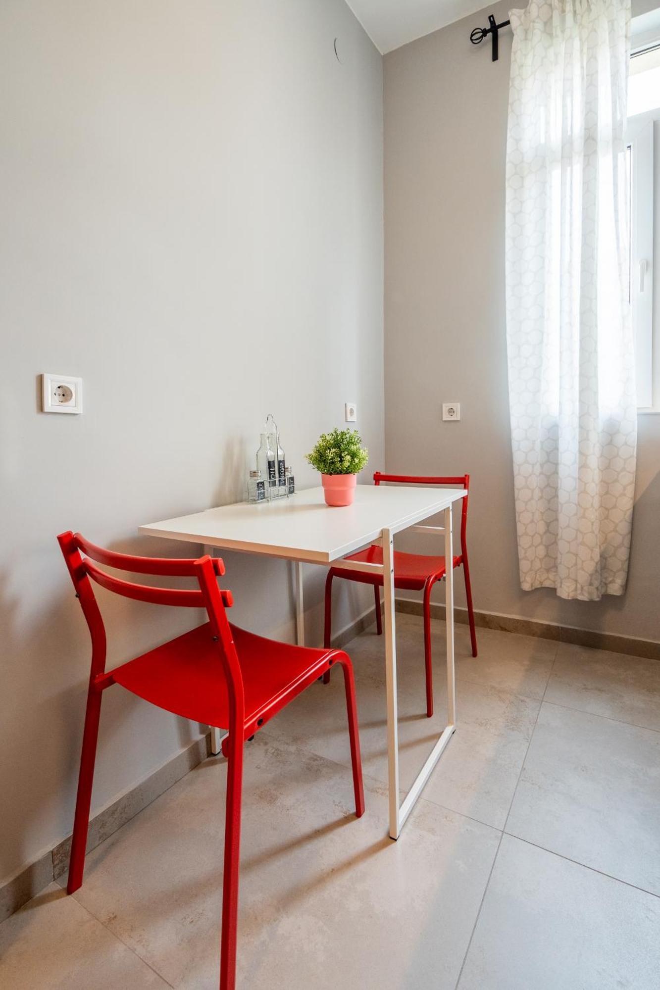 Downtown Apartment Eymi Sofia Bagian luar foto