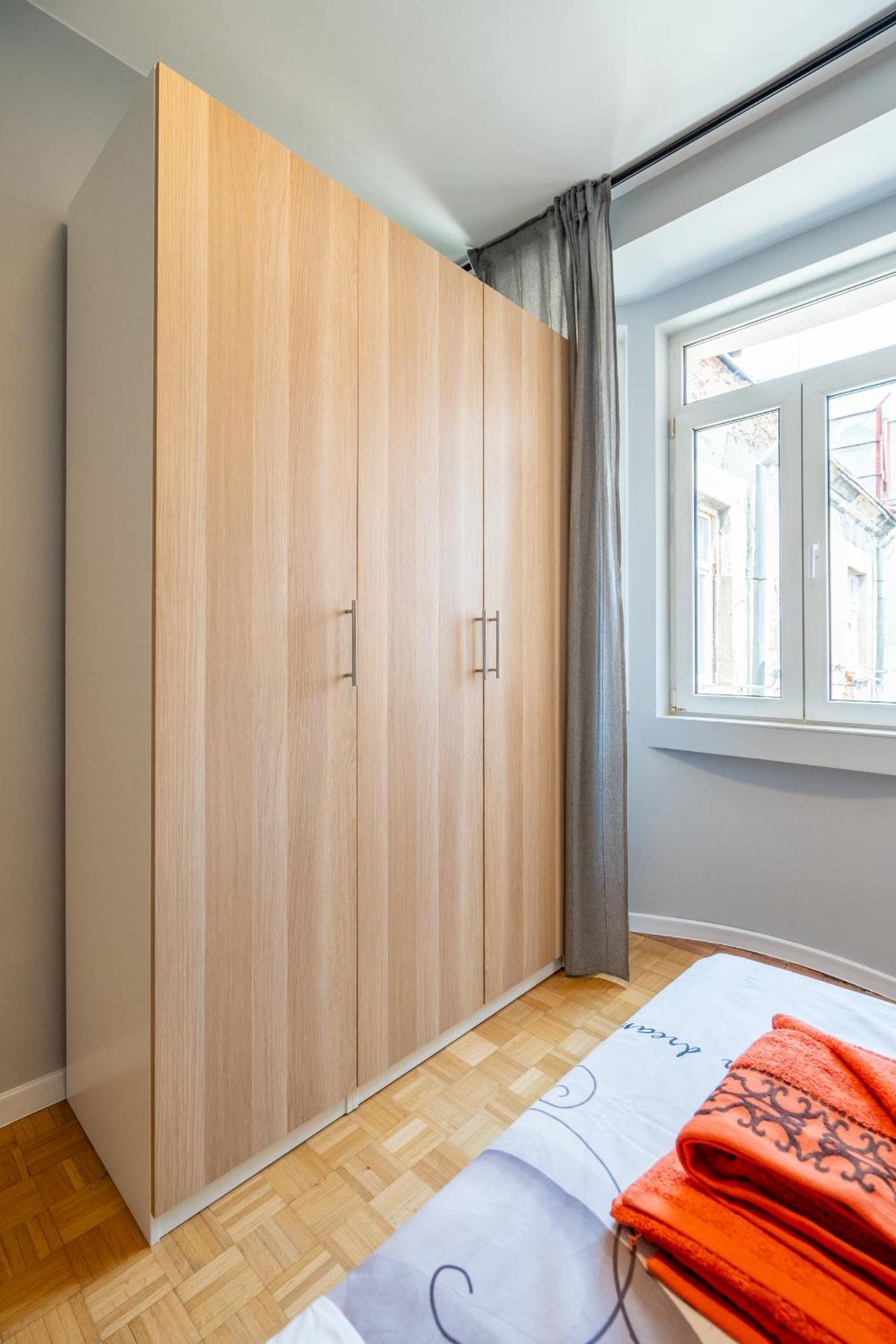 Downtown Apartment Eymi Sofia Bagian luar foto