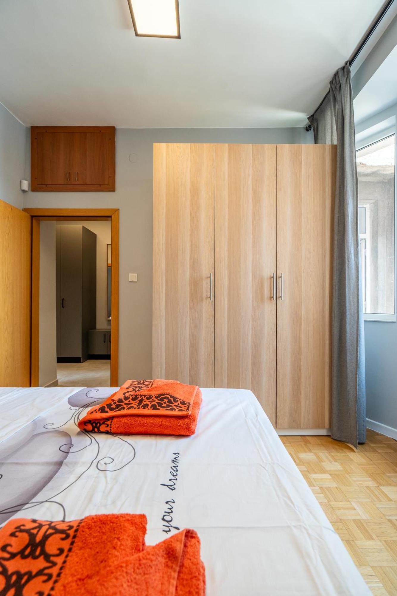 Downtown Apartment Eymi Sofia Bagian luar foto