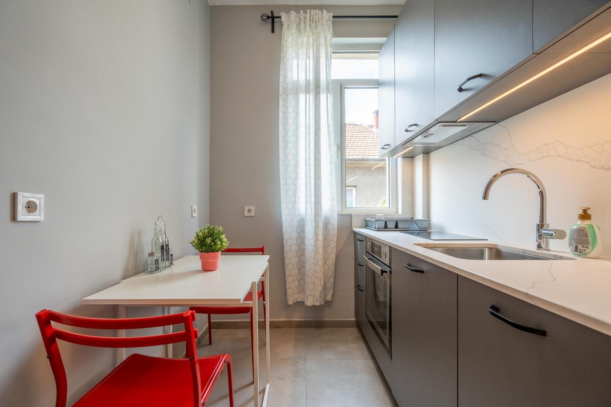 Downtown Apartment Eymi Sofia Bagian luar foto