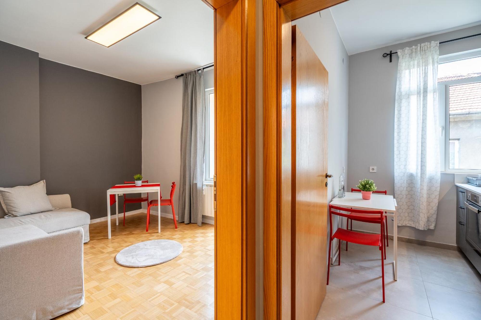 Downtown Apartment Eymi Sofia Bagian luar foto